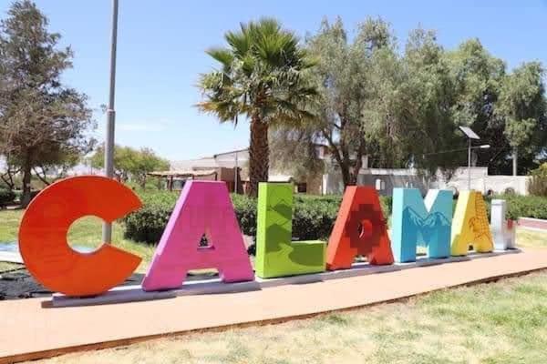 2 Torres Calama Exterior photo
